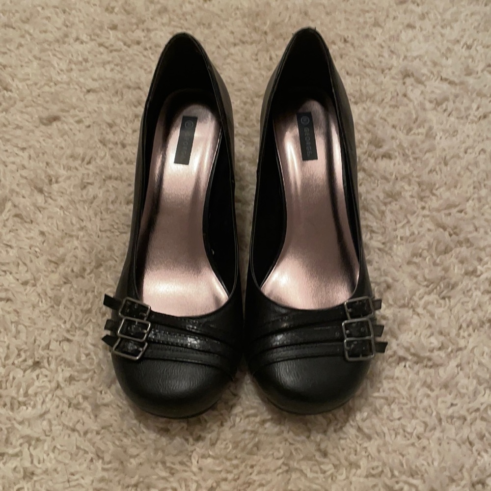 8 1/2 George black heels